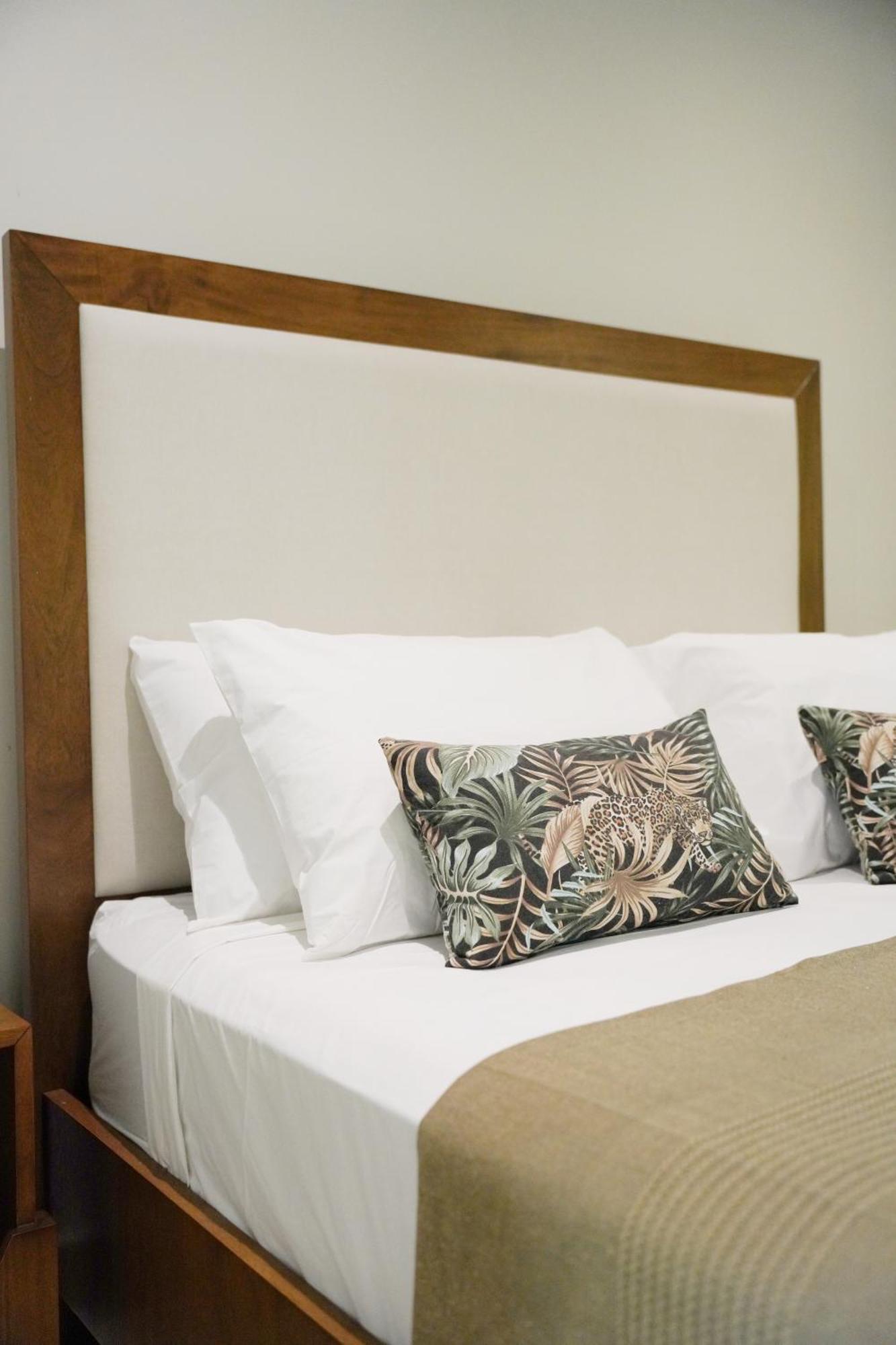 Drakes Bay Fauna Lodge מראה חיצוני תמונה